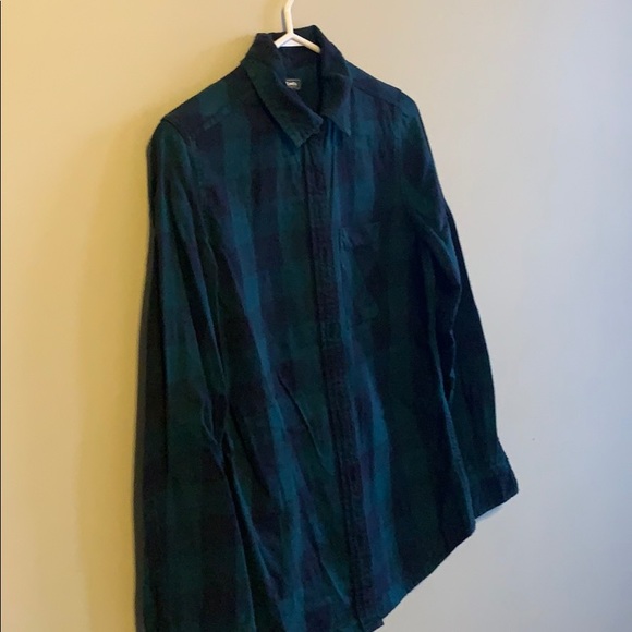 ROOTS Flannel 100% cotton; forest green and black. - Picture 4 of 6